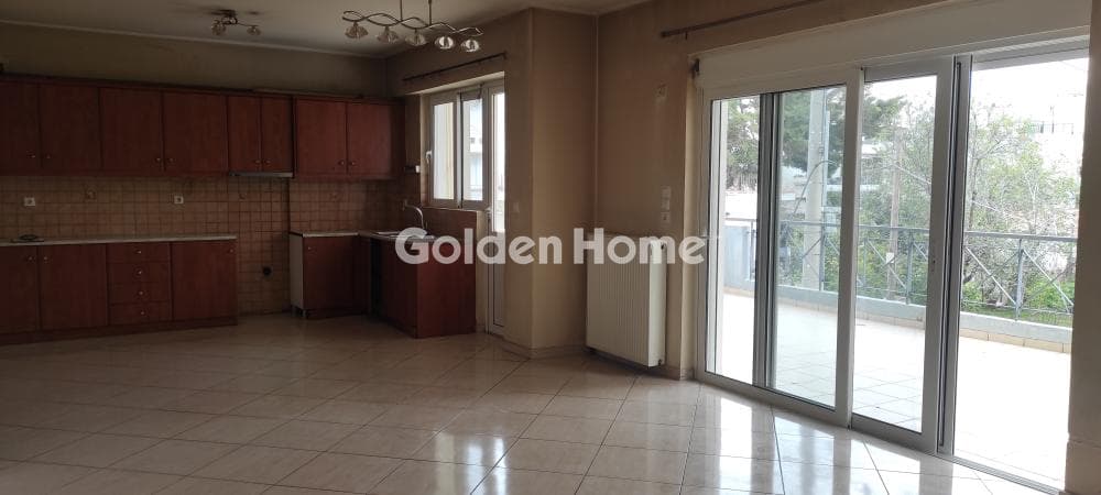 Apartment in Megala Sxoinia A, Acharnes — Photo 1 of 24