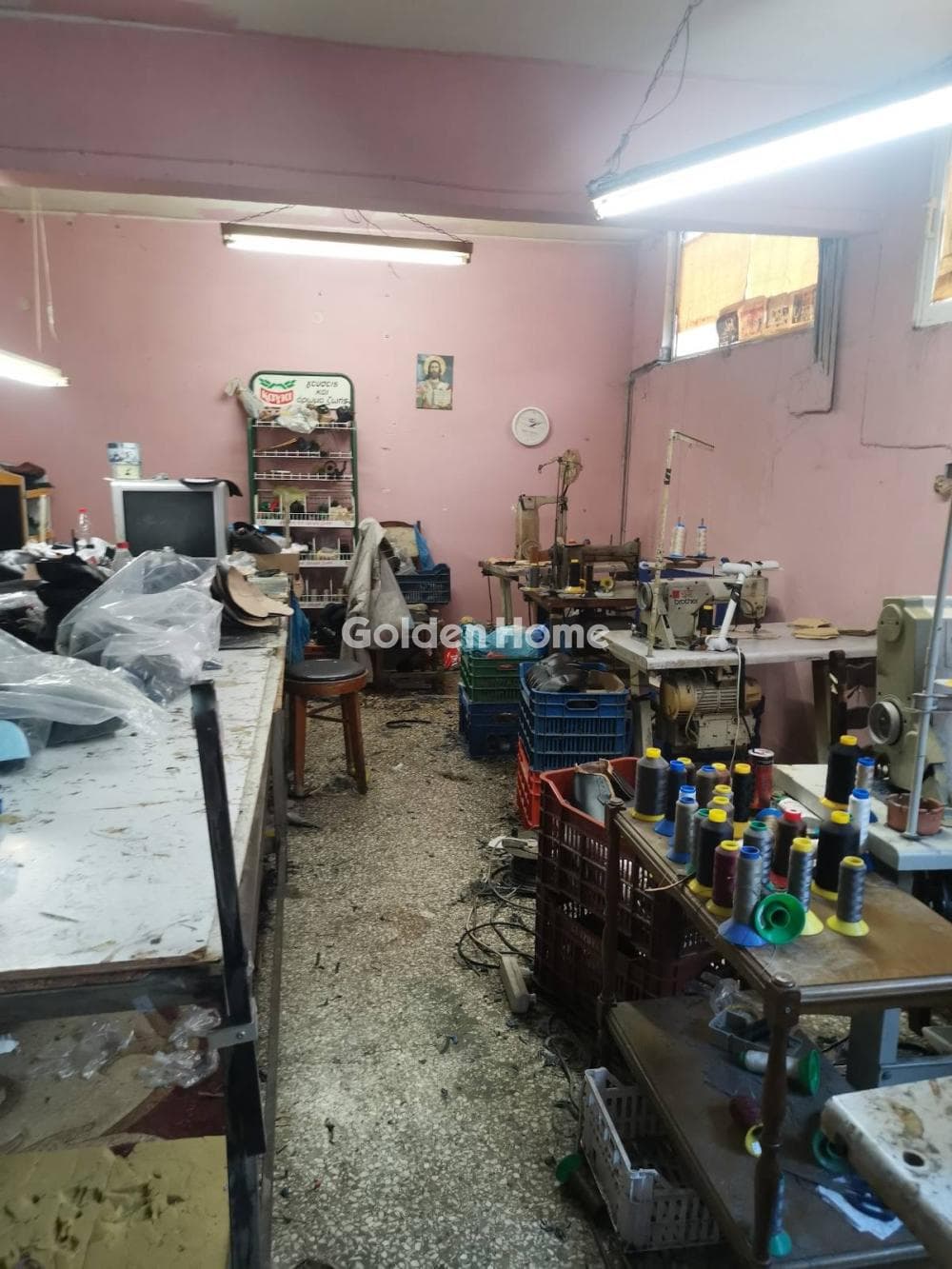 Αποθήκη στην Πλατεία Μέμου, Κορυδαλλός — Φωτογραφία 2 από 7