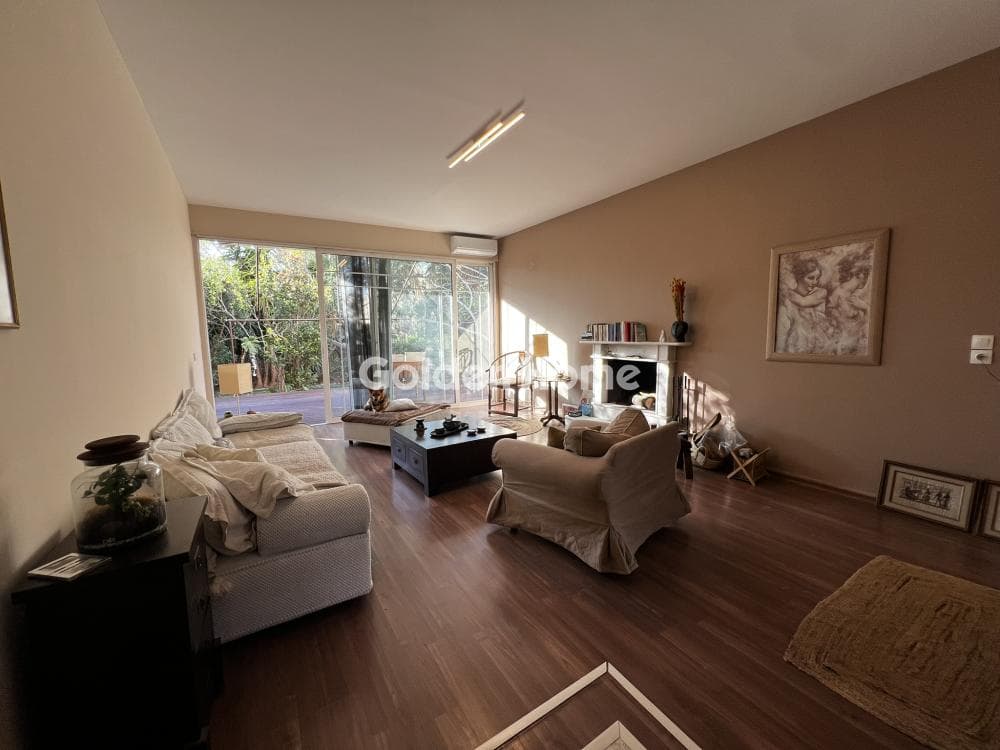 Apartment in Pigadakia, Vouliagmeni — Photo 1 of 36