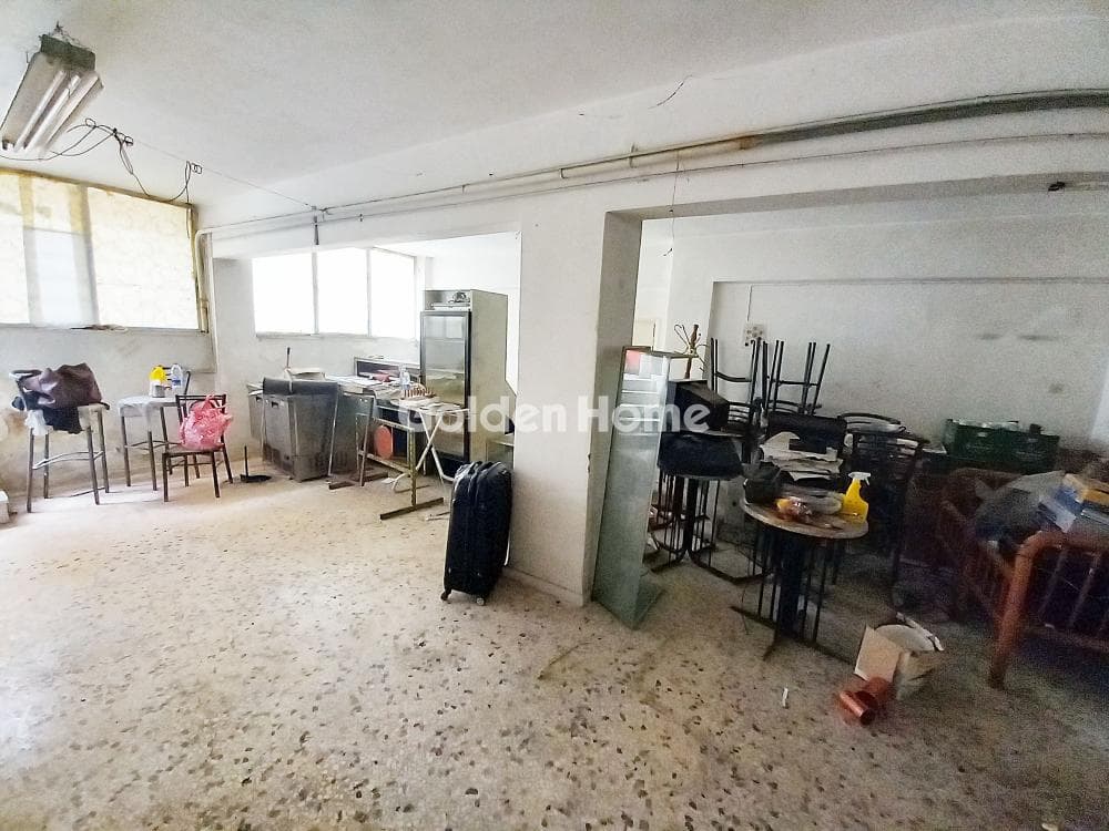 Αποθήκη στην Πλατεία Ελευθερίας, Κορυδαλλός — Φωτογραφία 4 από 9