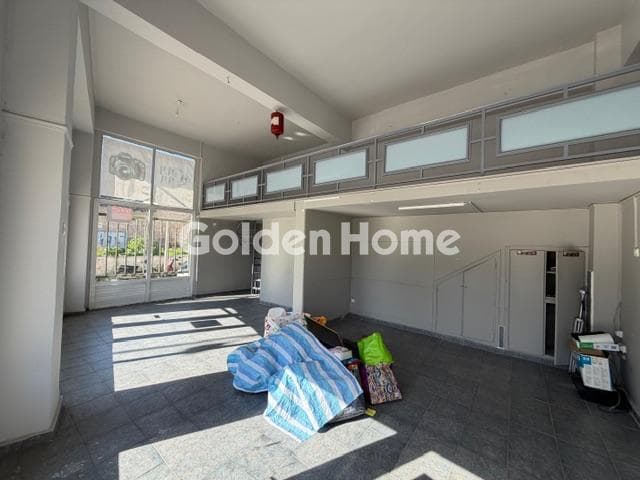Retail Store in Aspra Chomata, Nikaia — Photo 8 of 11