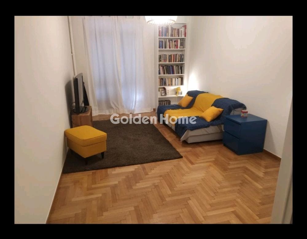 Apartment in Fokionos Negri, Kipseli — Photo 1 of 7