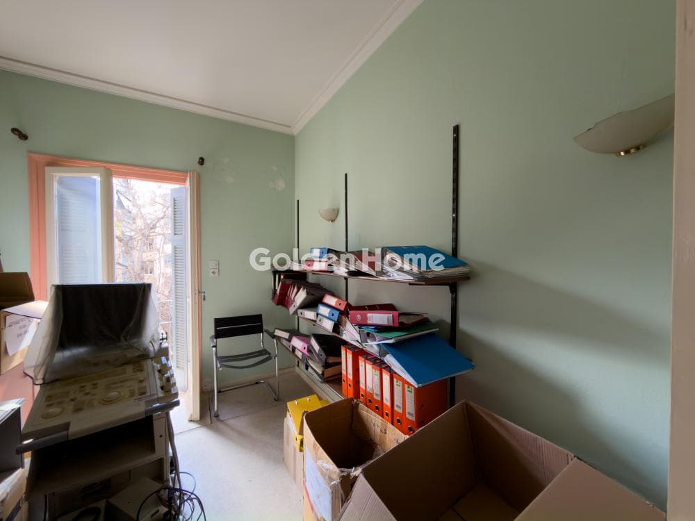 Apartment in Platia Kanigos, Exarchia - Neapoli — Photo 3 of 12