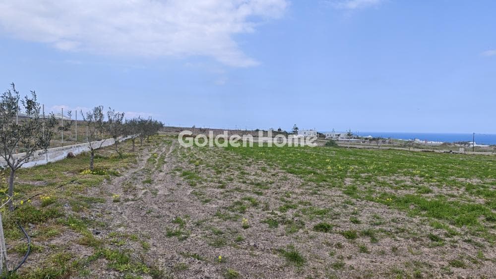 Building Plot in Thira, Santorini — Photo 2 of 6