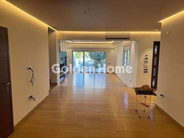 House in Pigadakia, Voula — Photo 3 of 25