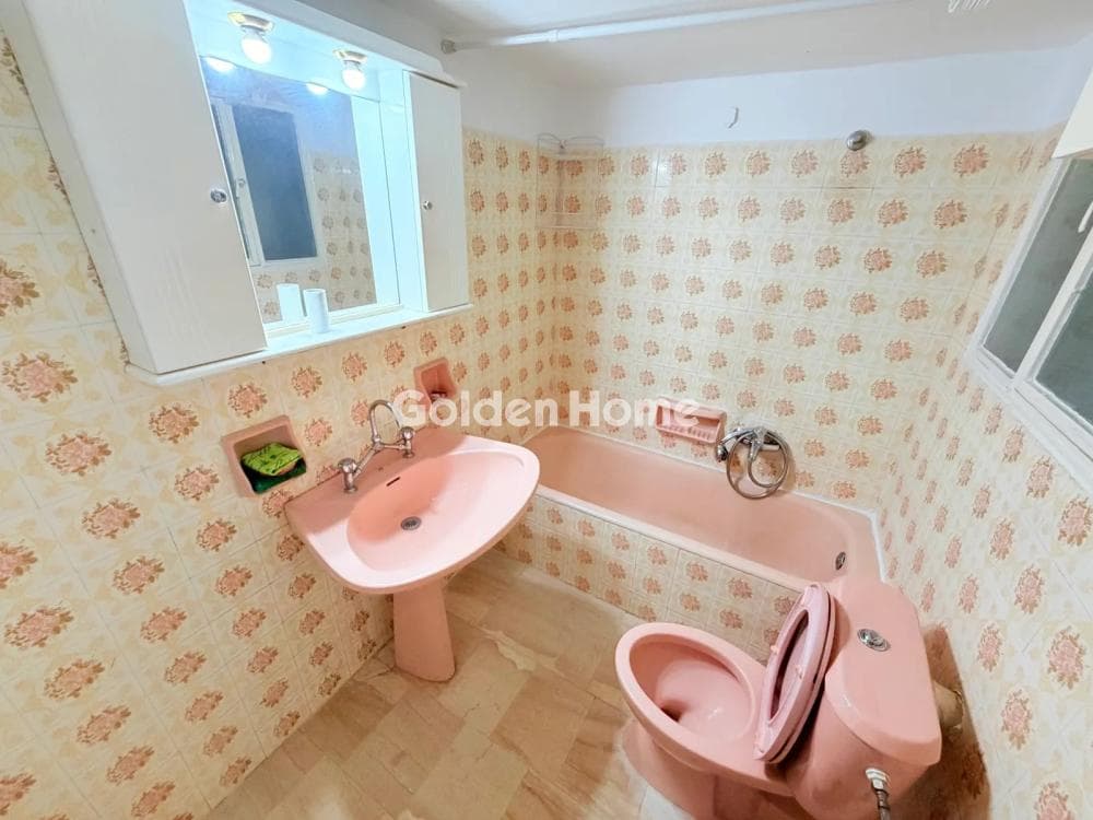 Apartment in Platia Kipselis, Kipseli — Photo 7 of 18