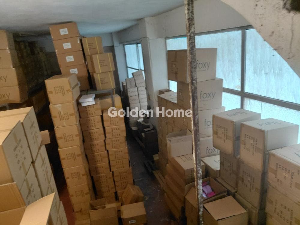 Retail Store in Zoodochos Pigi, Lykovrisi — Photo 8 of 17
