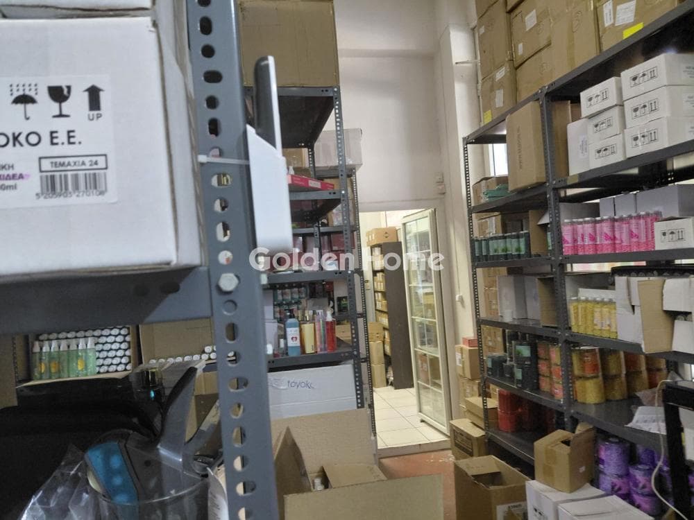 Retail Store in Zoodochos Pigi, Lykovrisi — Photo 9 of 17