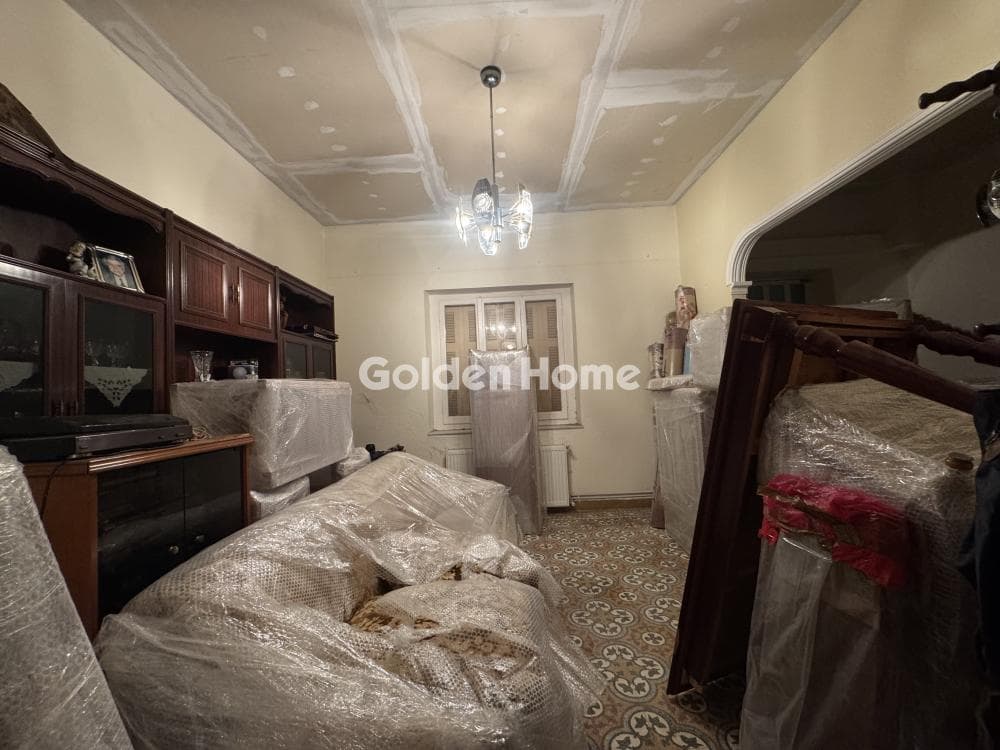 House in Anastasi, Keratsini — Photo 1 of 10