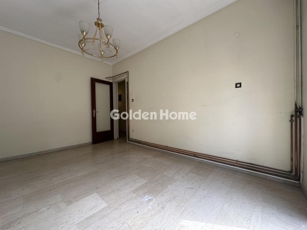 Apartment in Aretsou, Kalamaria — Photo 3 of 17