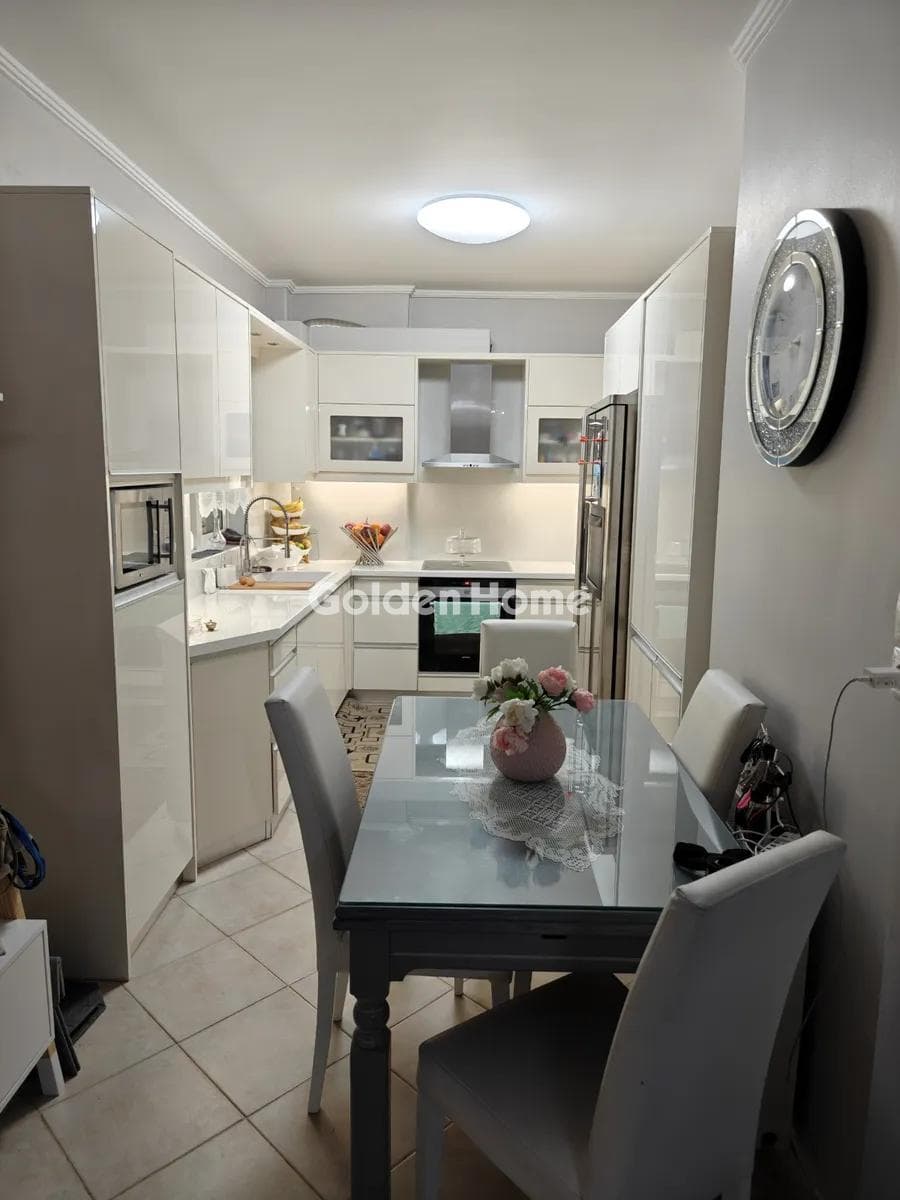 Apartment in Tourkovounia, Keratsini — Photo 9 of 25