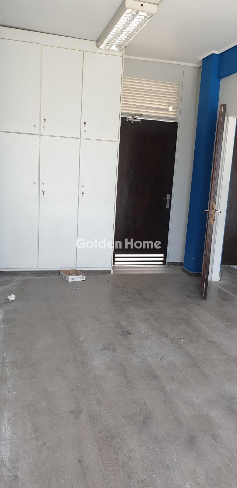 Office in Platia Kanigos, Exarchia - Neapoli — Photo 2 of 3