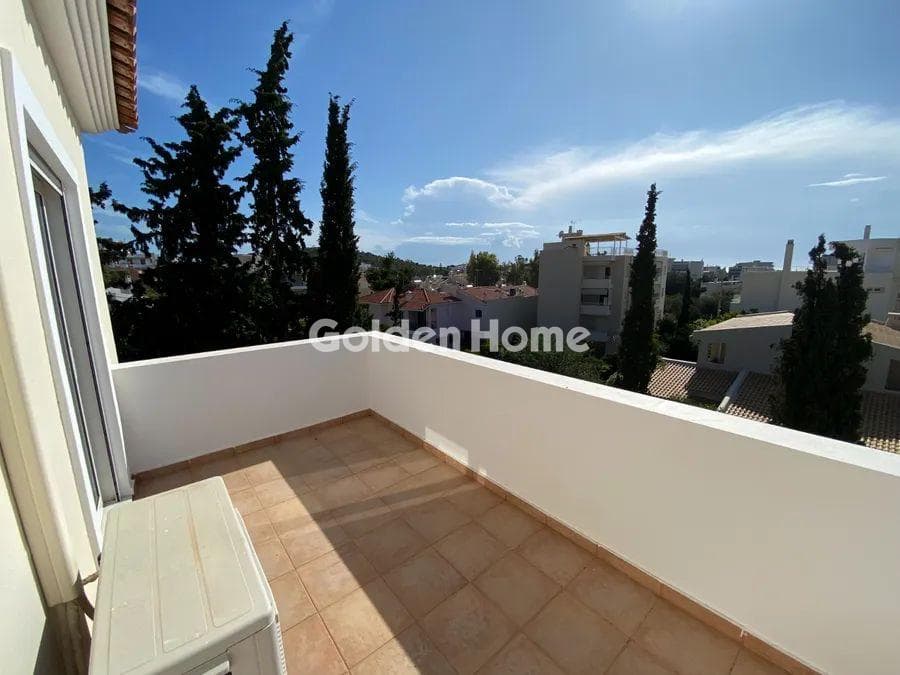 Apartment in Center, Vouliagmeni — Photo 7 of 11
