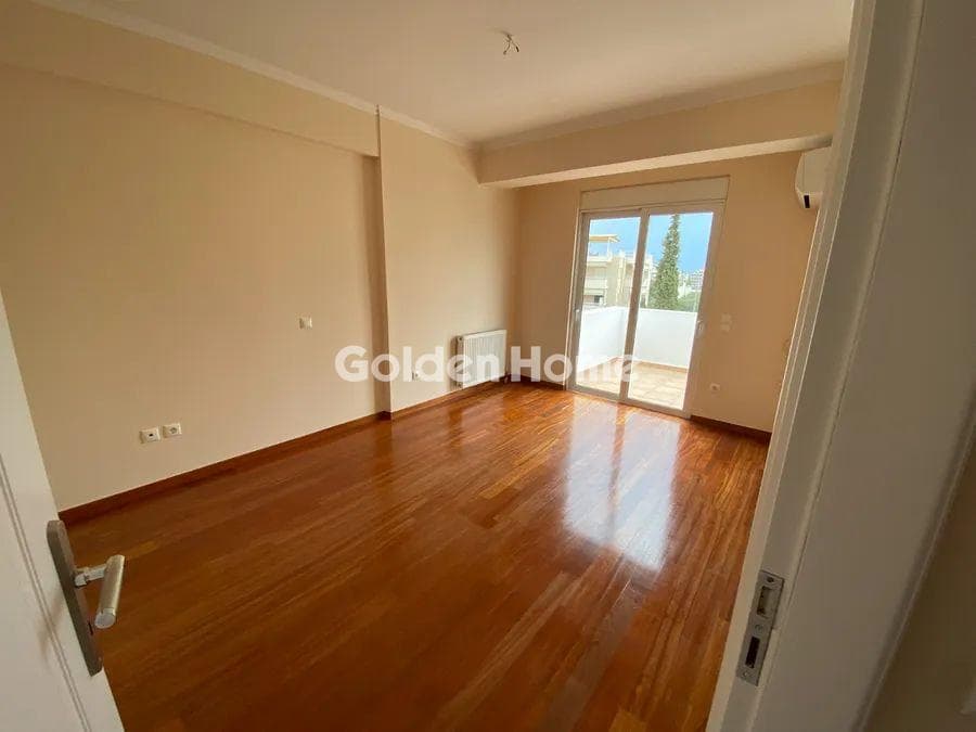 Apartment in Center, Vouliagmeni — Photo 5 of 11