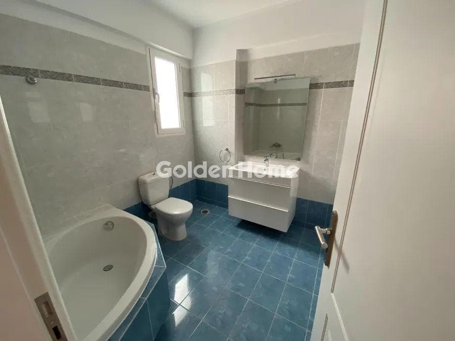 Apartment in Center, Vouliagmeni — Photo 9 of 11