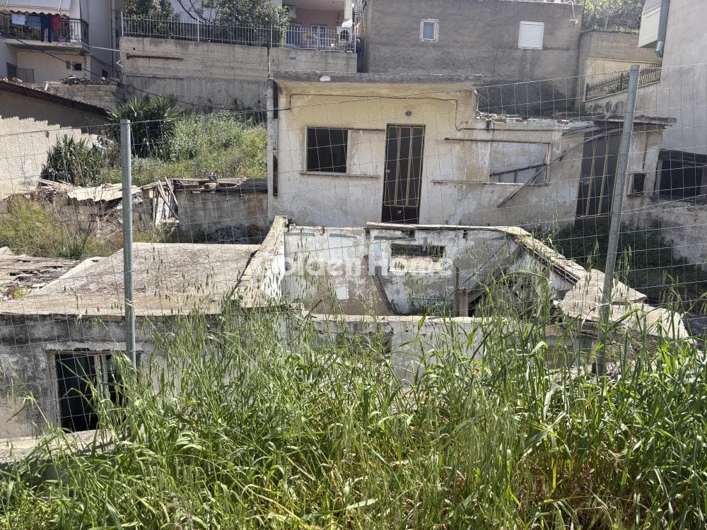 Building Plot in Ano Neapoli, Nikaia — Photo 1 of 9