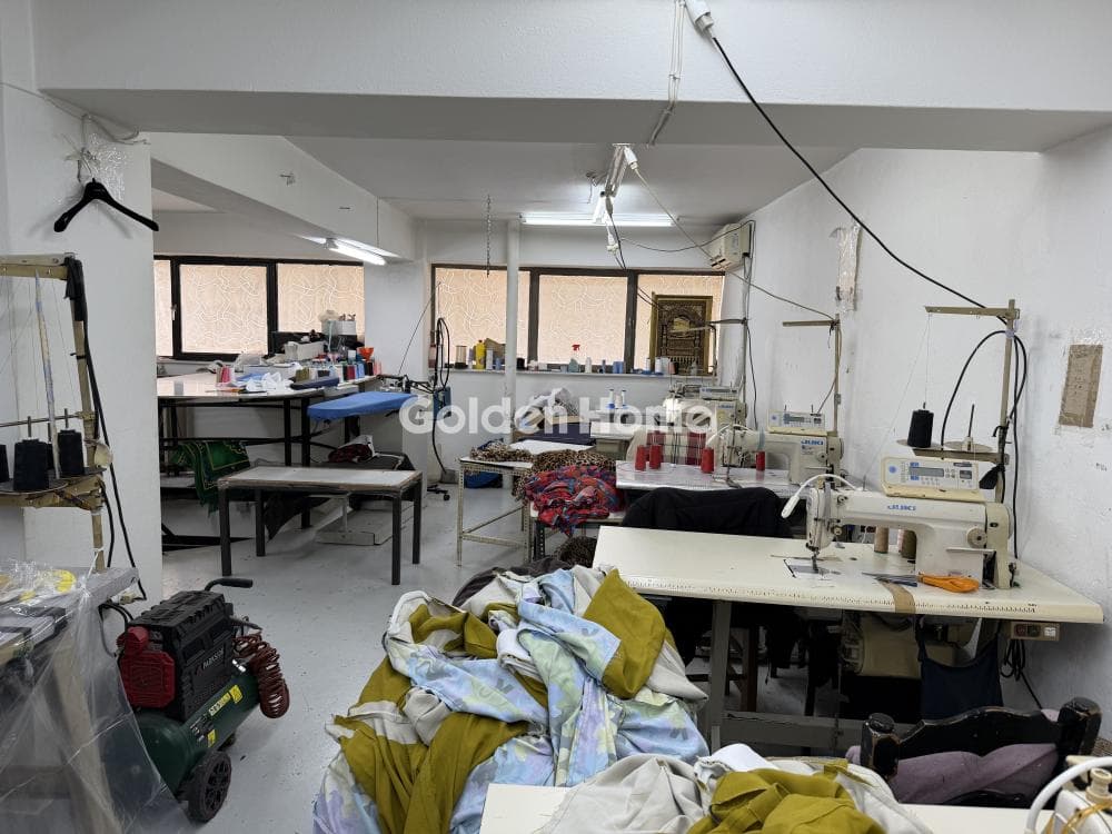 Βιομηχανικός Χώρος στην Αγία Ελεούσα, Καλλιθέα — Φωτογραφία 17 από 24