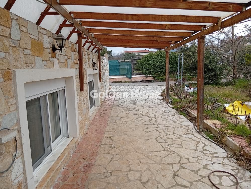 House in Lamprika, Koropi — Photo 1 of 6