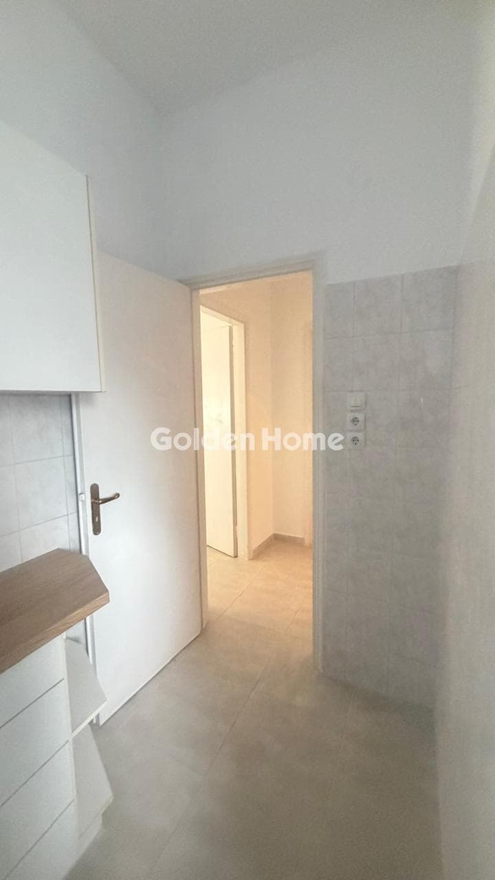 Apartment in Platia Attikis, Attiki — Photo 6 of 30