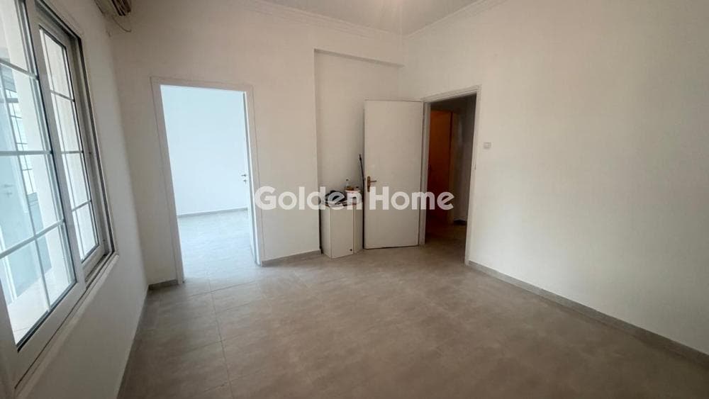 Apartment in Platia Attikis, Attiki — Photo 14 of 30