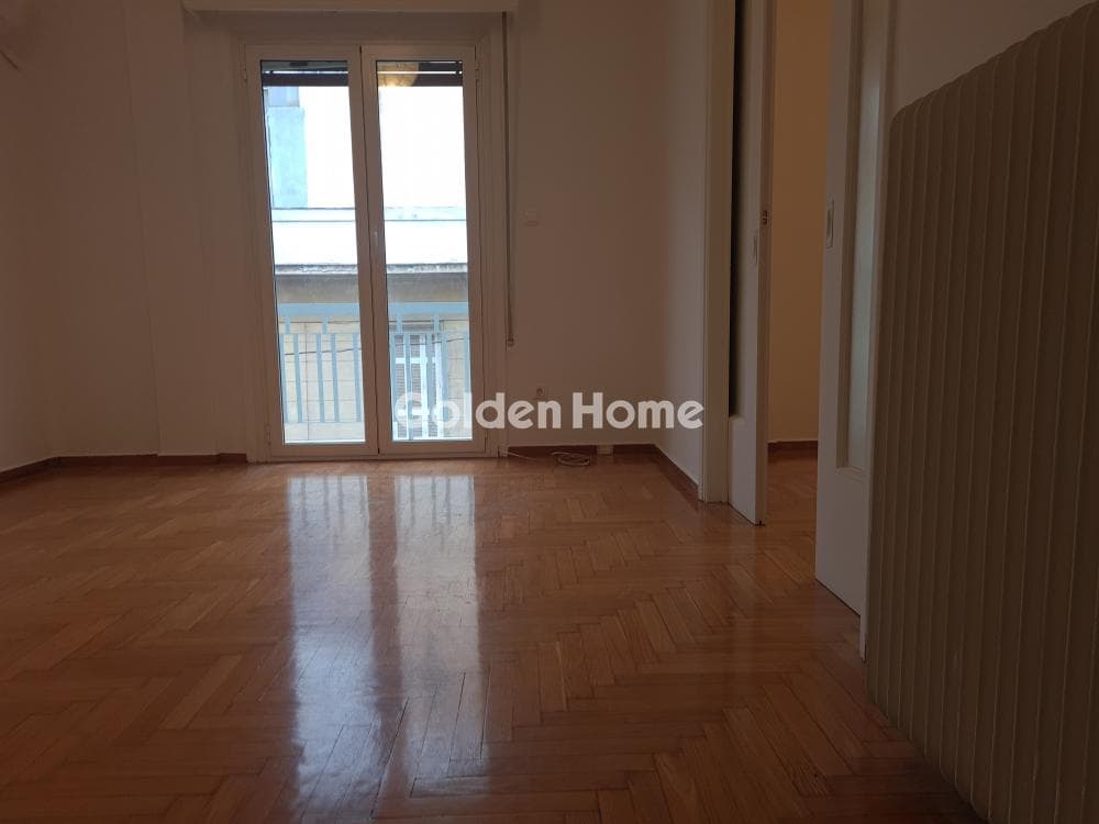 Apartment in Fokionos Negri, Kipseli — Photo 2 of 15