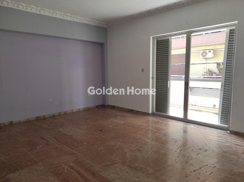 Apartment in Megala Sxoinia A, Acharnes — Photo 1 of 18