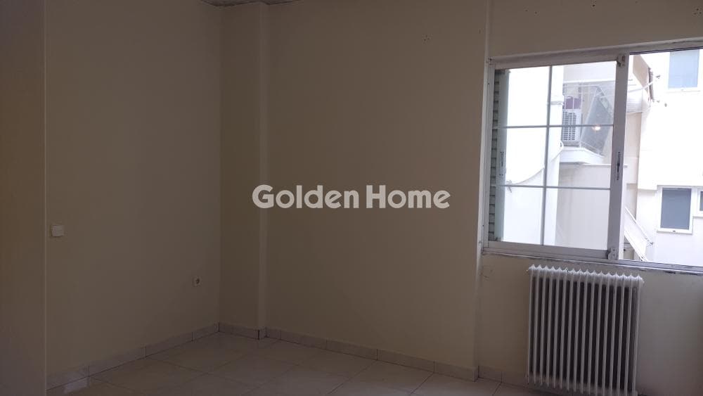 Apartment in Piraiki, Piraeus — Photo 12 of 27