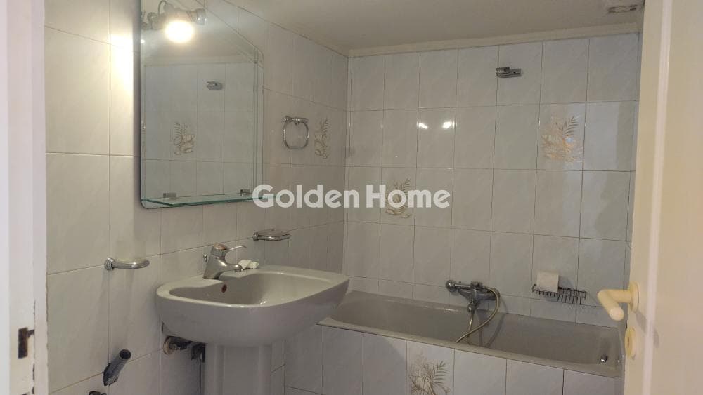Apartment in Piraiki, Piraeus — Photo 13 of 27