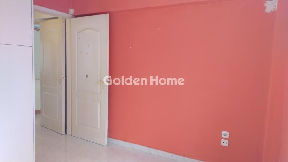 Apartment in Piraiki, Piraeus — Photo 19 of 27