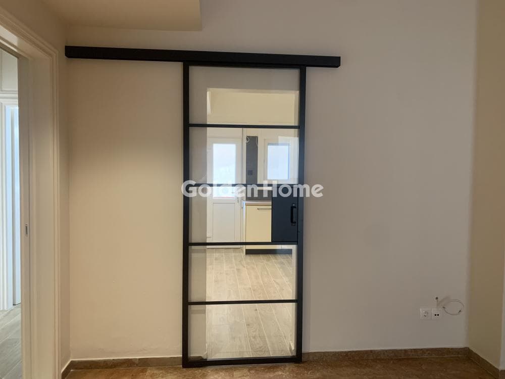 Apartment in Agia Paraskevi, Nea Smyrni — Photo 16 of 29
