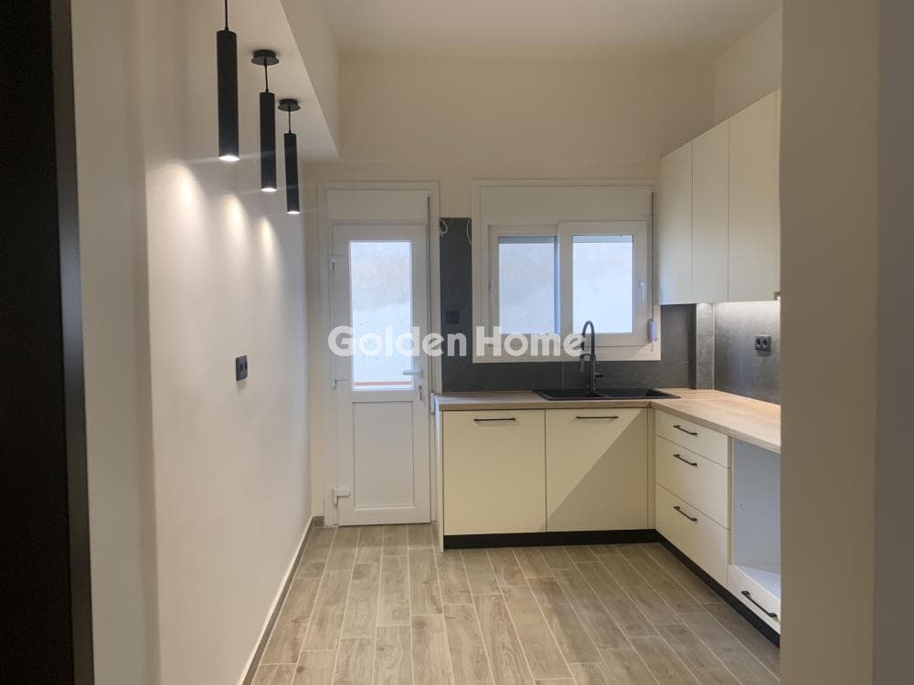 Apartment in Agia Paraskevi, Nea Smyrni — Photo 3 of 29