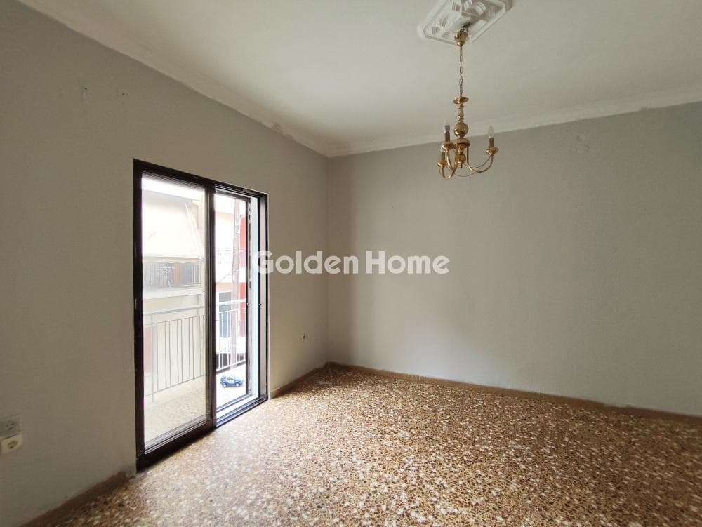 Apartment in Palaia Kokkinia, Piraeus — Photo 3 of 19