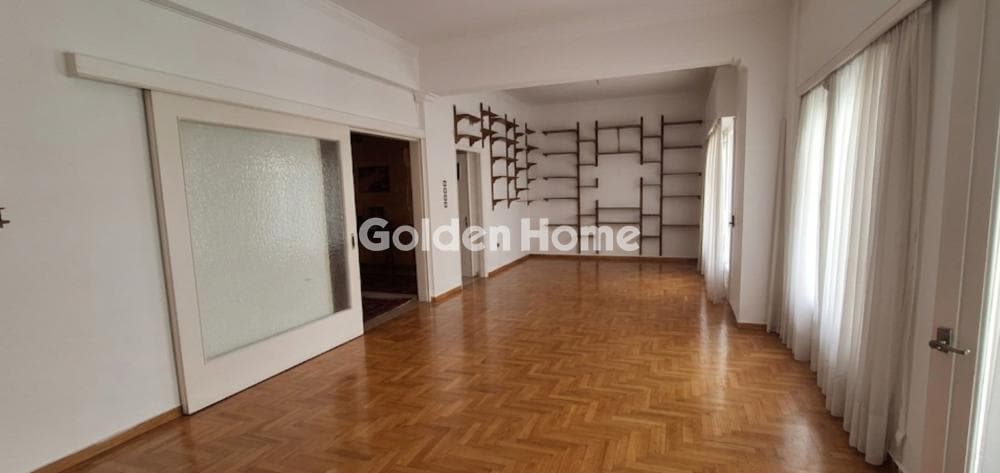 Apartment in Center, Nea Smyrni — Photo 3 of 12