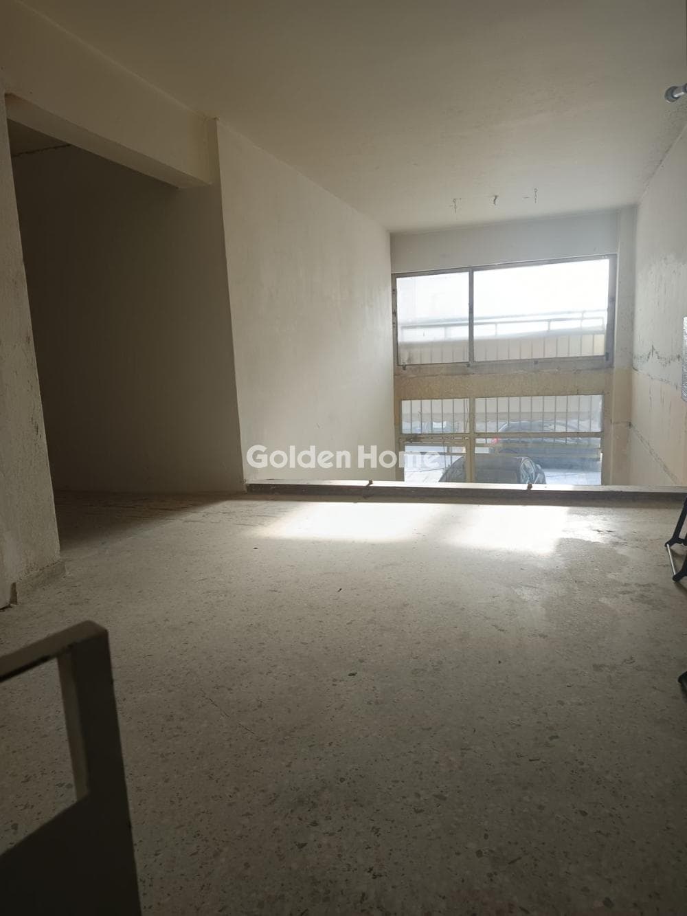 Κατάστημα στην Τζιτζιφιές, Μοσχάτο — Φωτογραφία 1 από 11