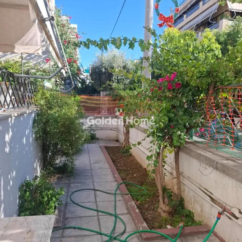 House in Center, Nea Chalkidona — Photo 1 of 12