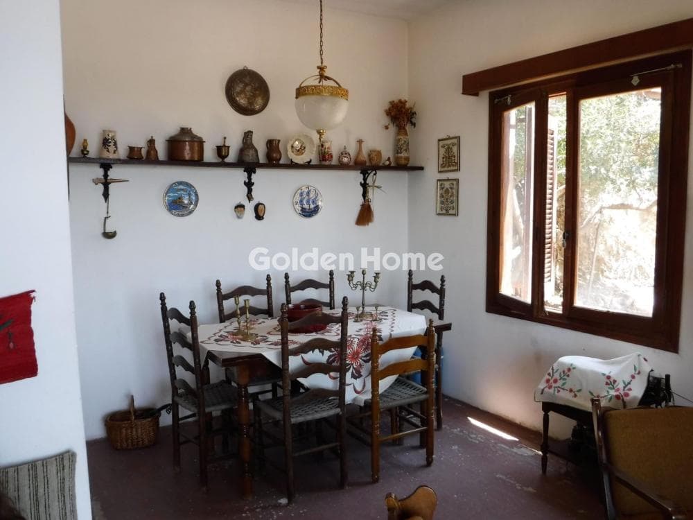 House in Giala, Salamina — Photo 3 of 11