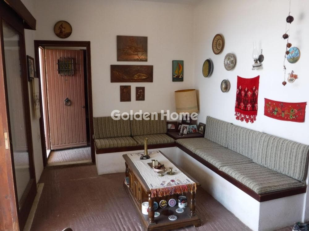 House in Giala, Salamina — Photo 5 of 11