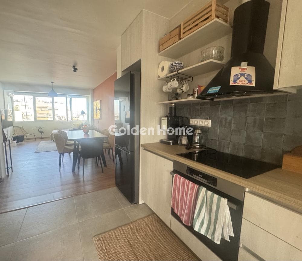 Apartment in Agios Fanourios, Drapetsona — Photo 3 of 17