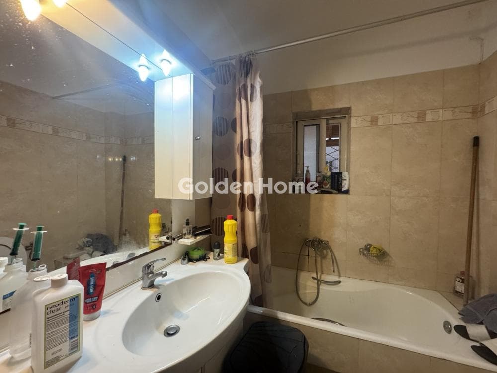 Apartment in Agios Georgios, Keratsini — Photo 4 of 7
