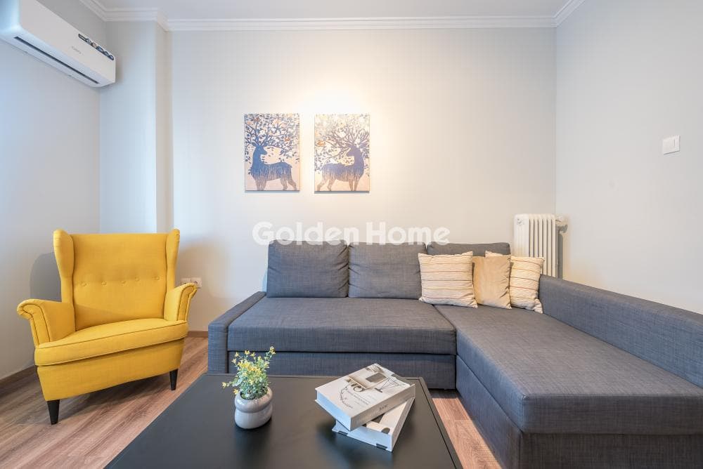 Apartment in Politechneio, Exarchia - Neapoli — Photo 2 of 22