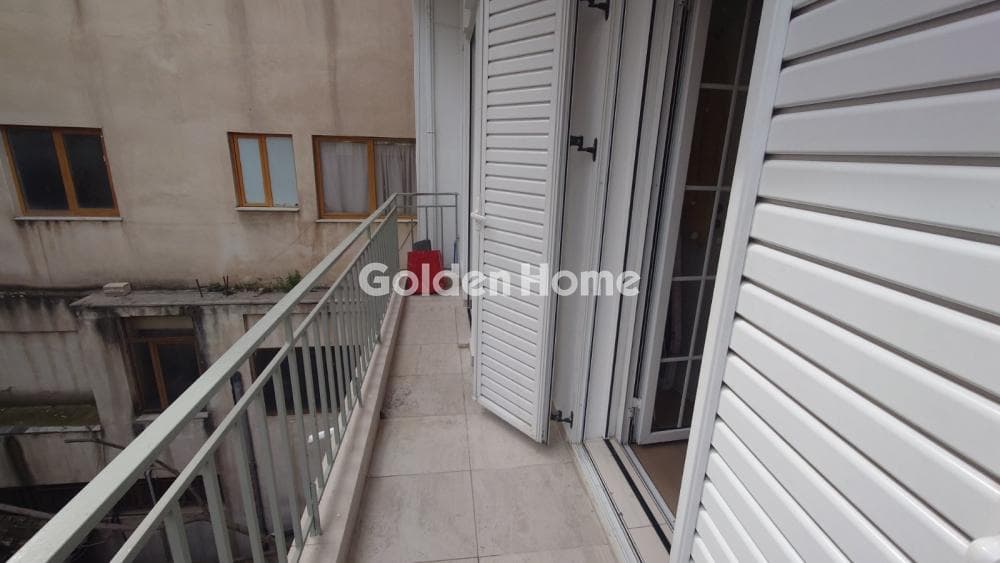 Apartment in Platia Attikis, Attiki — Photo 8 of 12
