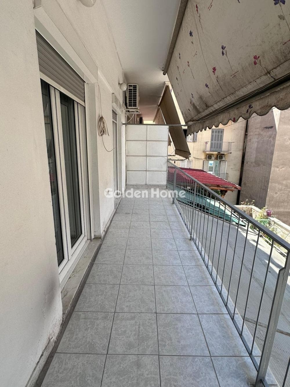 Apartment in Plateia Koliatsou, Patision - Acharnon — Photo 2 of 8