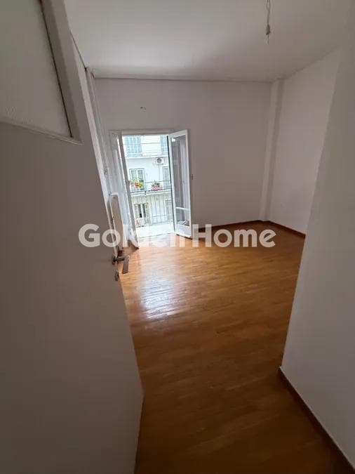 Apartment in Platia Attikis, Attiki — Photo 5 of 13