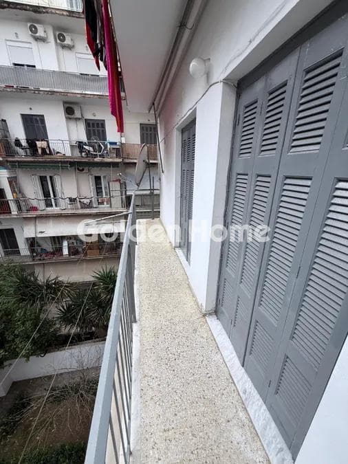 Apartment in Platia Attikis, Attiki — Photo 10 of 13