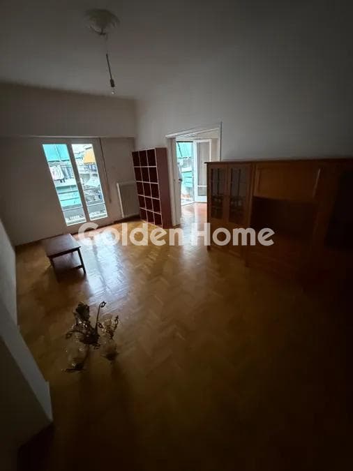 Apartment in Platia Attikis, Attiki — Photo 2 of 13