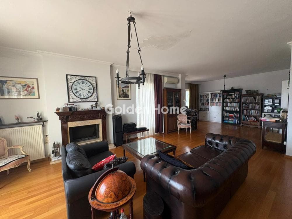 Apartment in Dikigorika, Voula — Photo 2 of 24