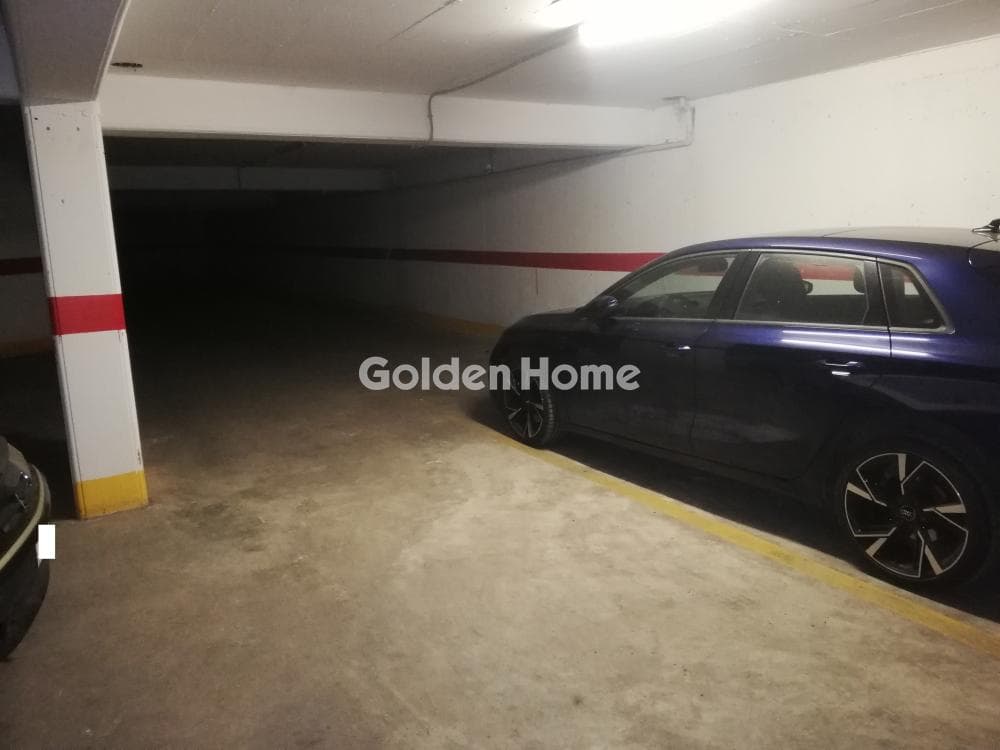Parking Space in Amfithea, Palaio Faliro — Photo 5 of 18