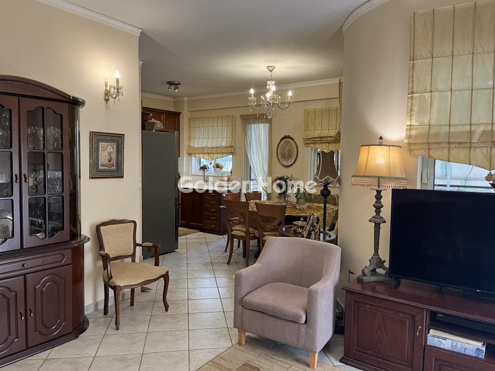 Apartment in Center, Agios Dimitrios — Photo 3 of 25