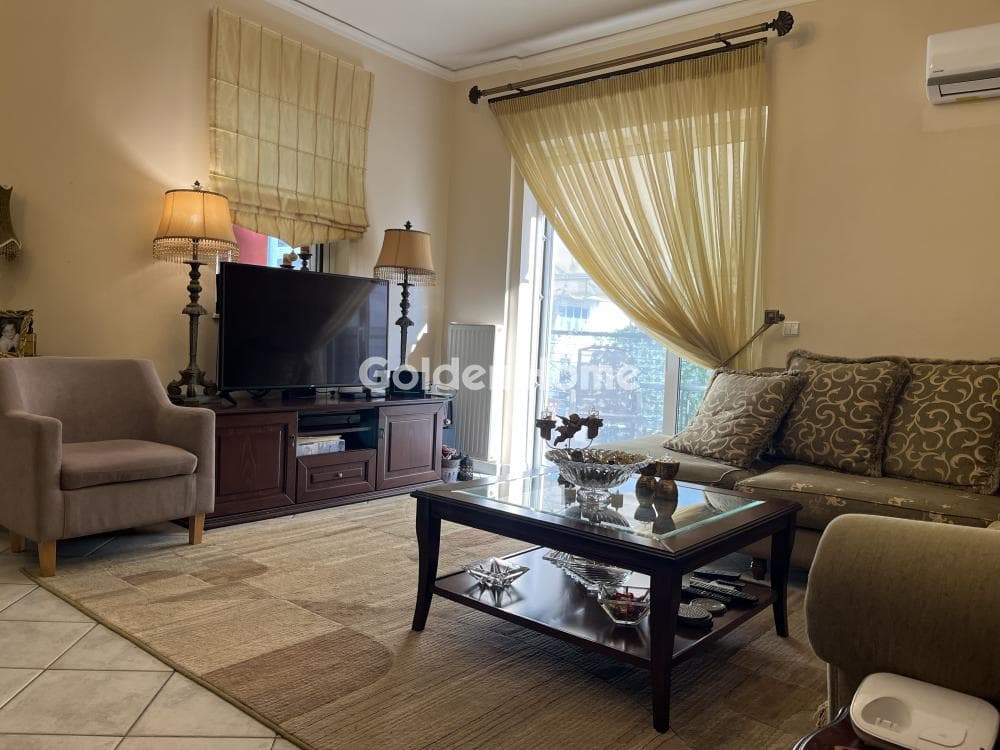 Apartment in Center, Agios Dimitrios — Photo 4 of 25