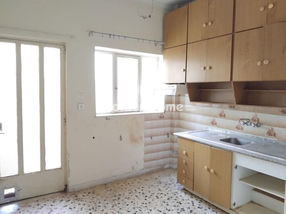 Apartment in Kariotika, Perama — Photo 2 of 12